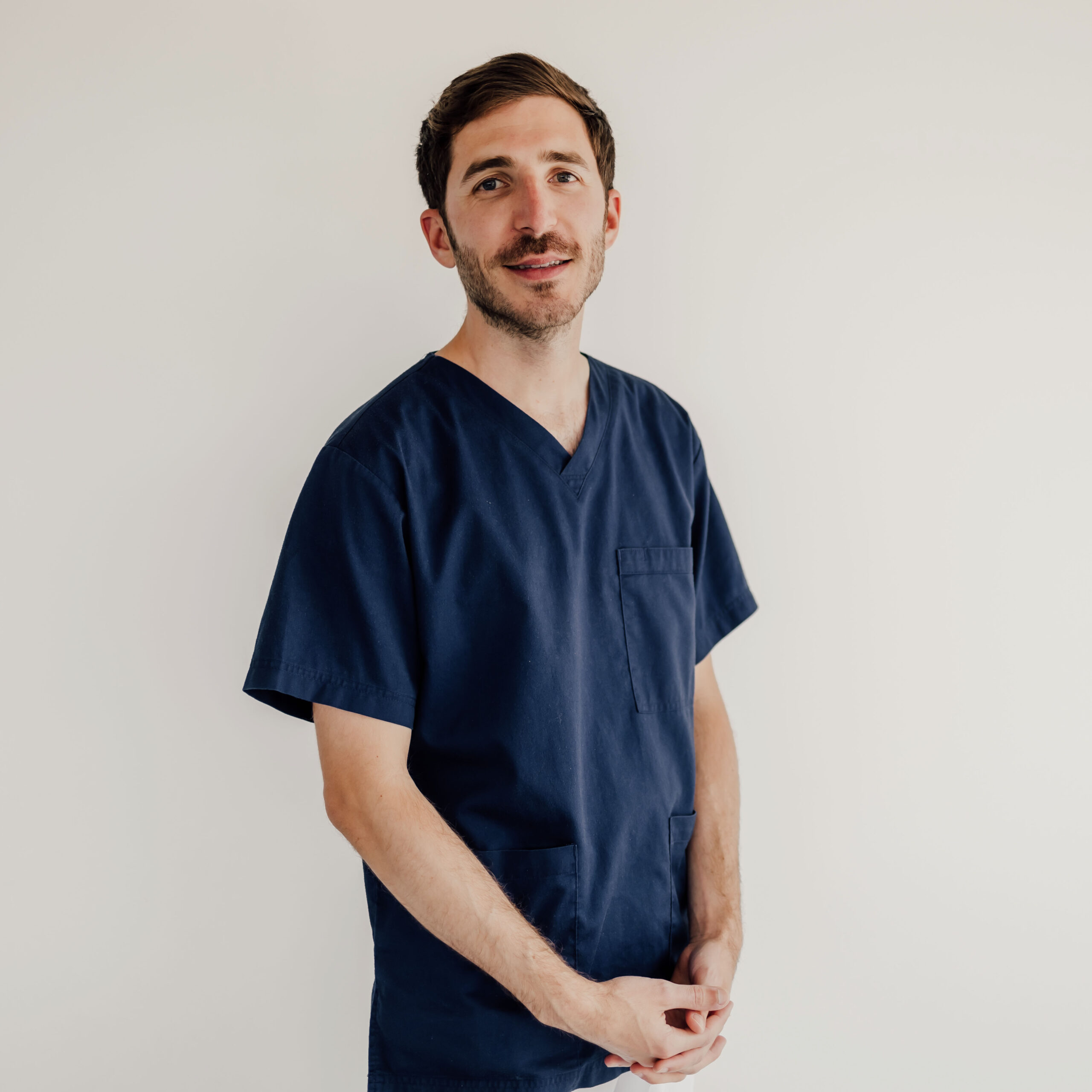 Docteur Clément GOEDGEZELSHAP chirurgien dentiste
